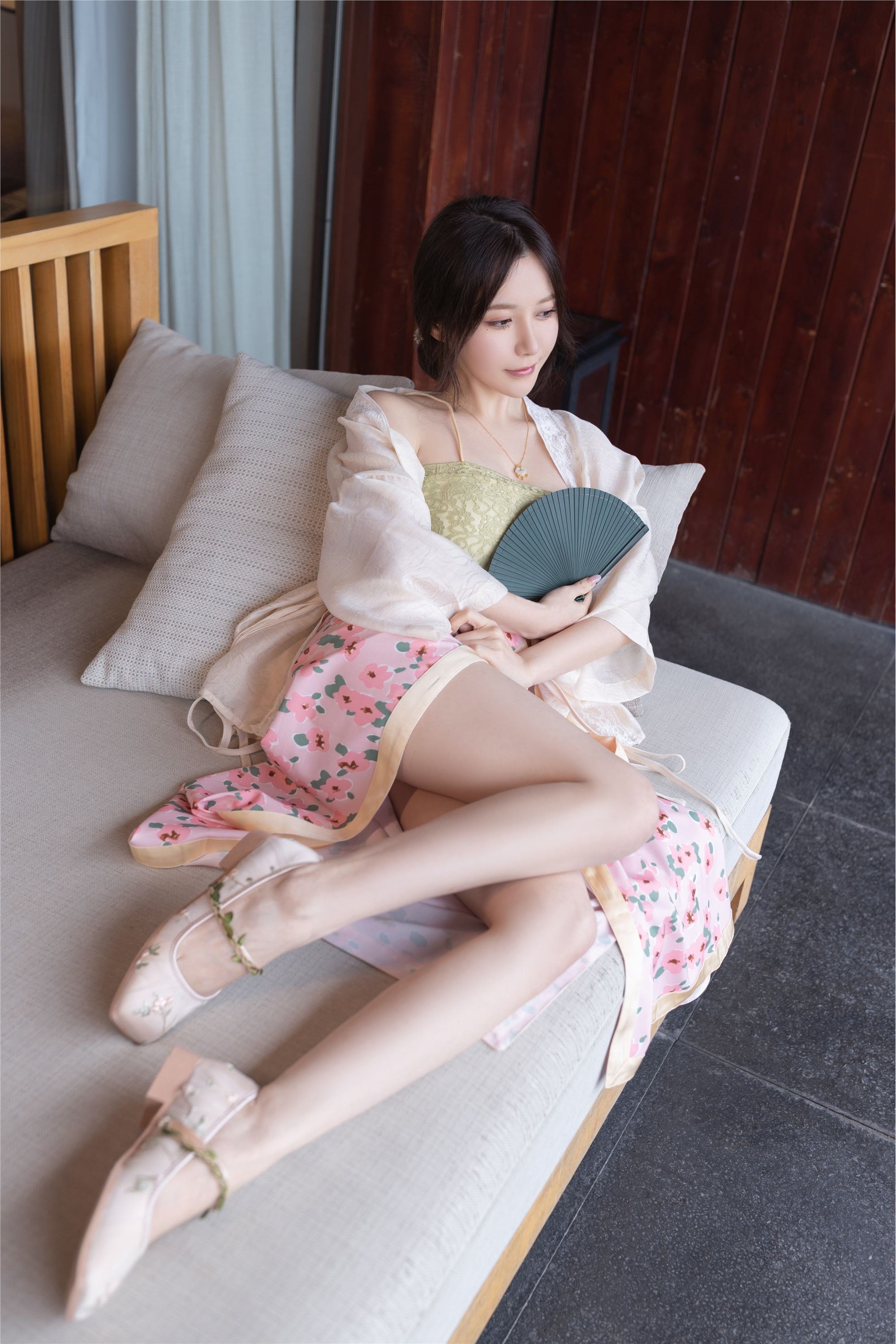 鱼子酱Fish – 内购私拍 NO.008 古风如画